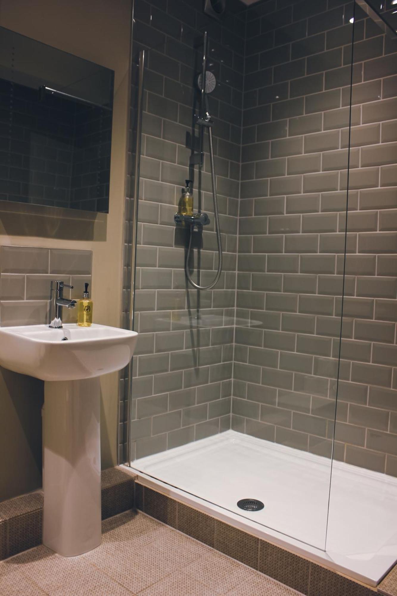 The Kings Arms Hotell Swindon Eksteriør bilde