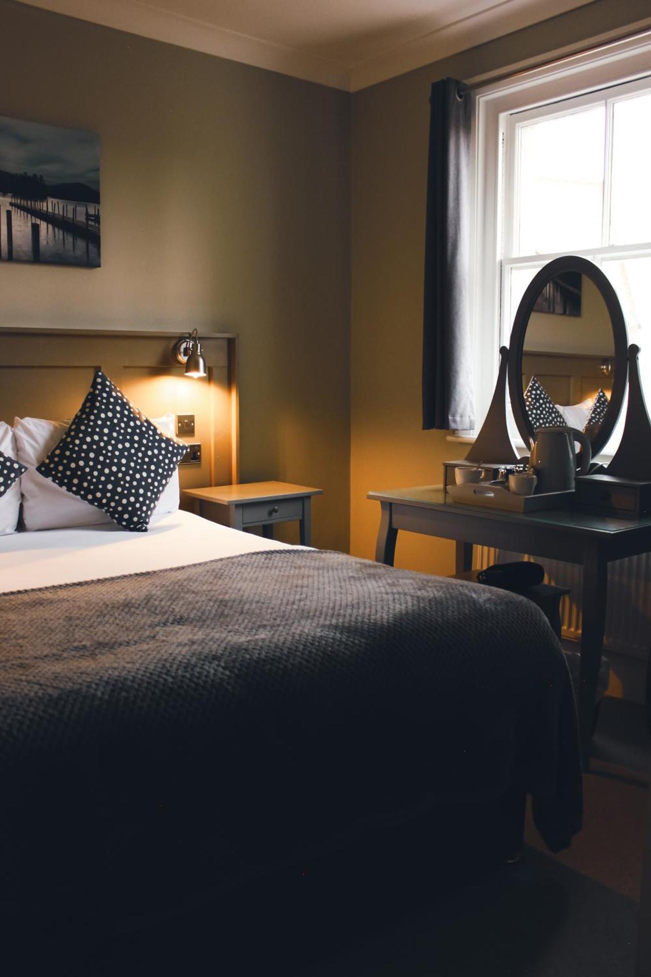 The Kings Arms Hotell Swindon Eksteriør bilde