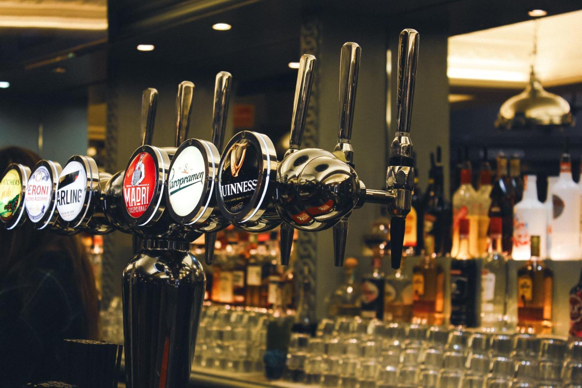 The Kings Arms Hotell Swindon Eksteriør bilde